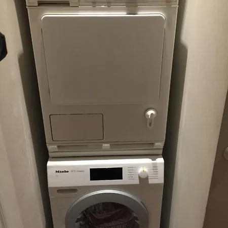 דירה Luxury Townhouse With Private Sauna - A Oasis